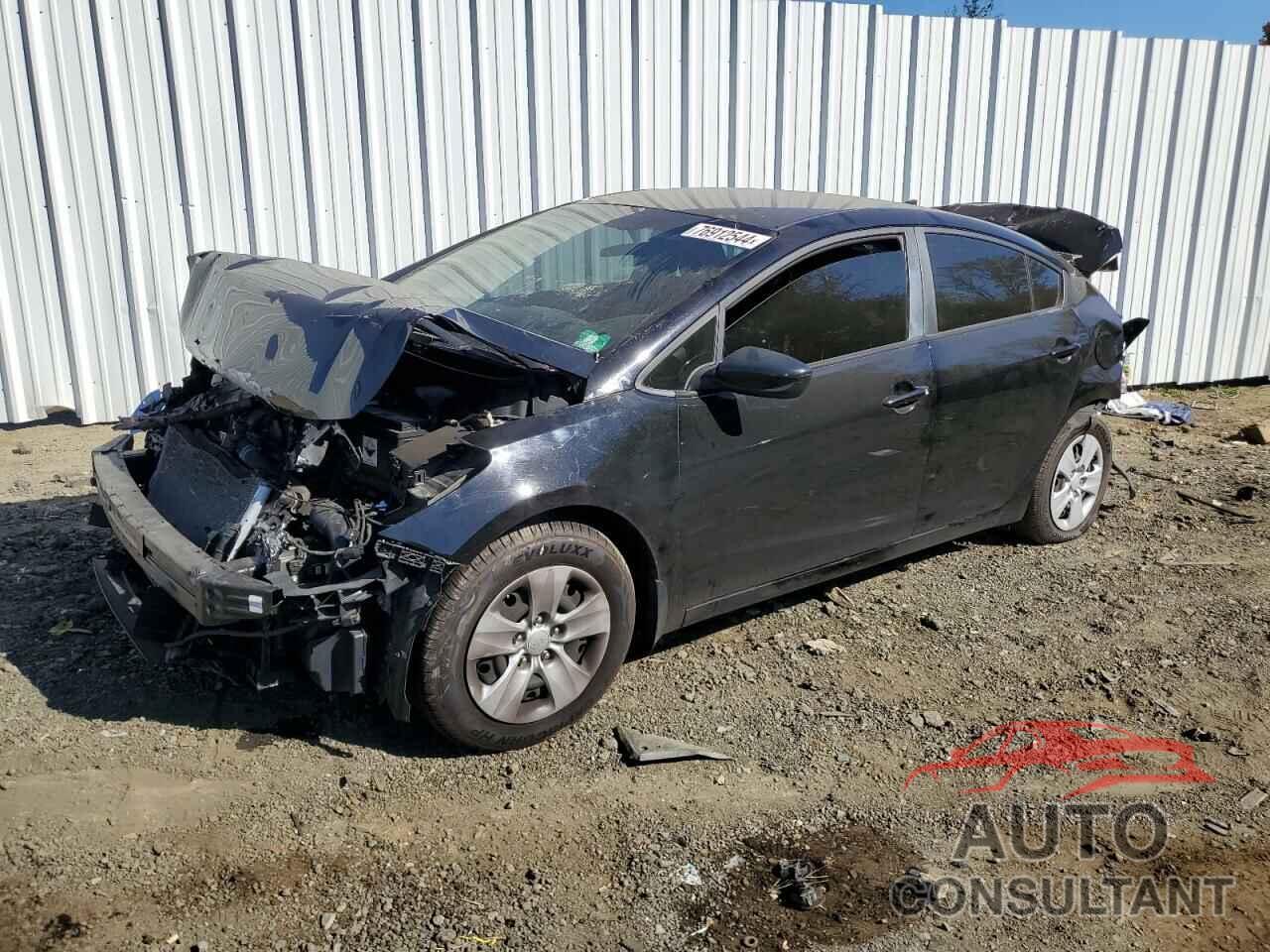 KIA FORTE 2018 - 3KPFL4A74JE247518