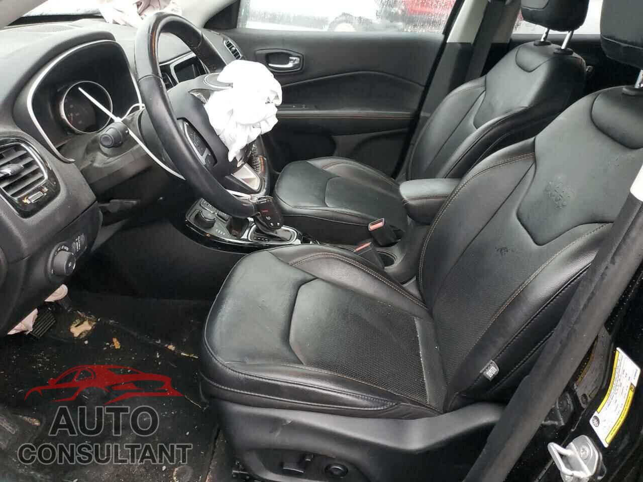 JEEP COMPASS 2019 - 3C4NJDCB5KT806848