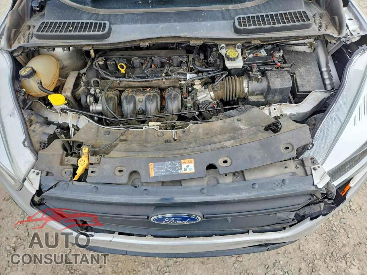 FORD ESCAPE 2017 - 1FMCU0F70HUC84123