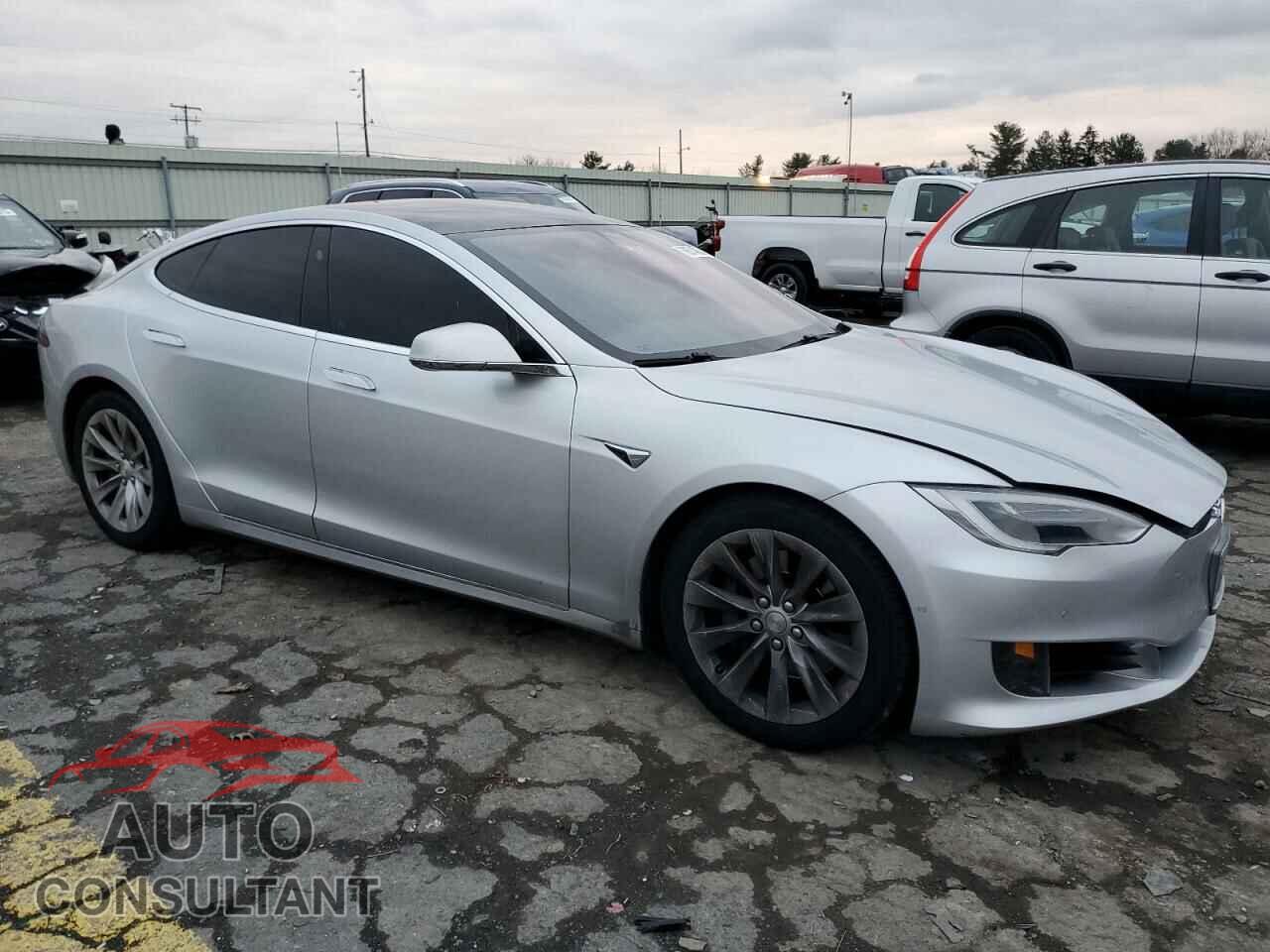 TESLA MODEL S 2017 - 5YJSA1E2XHF199559