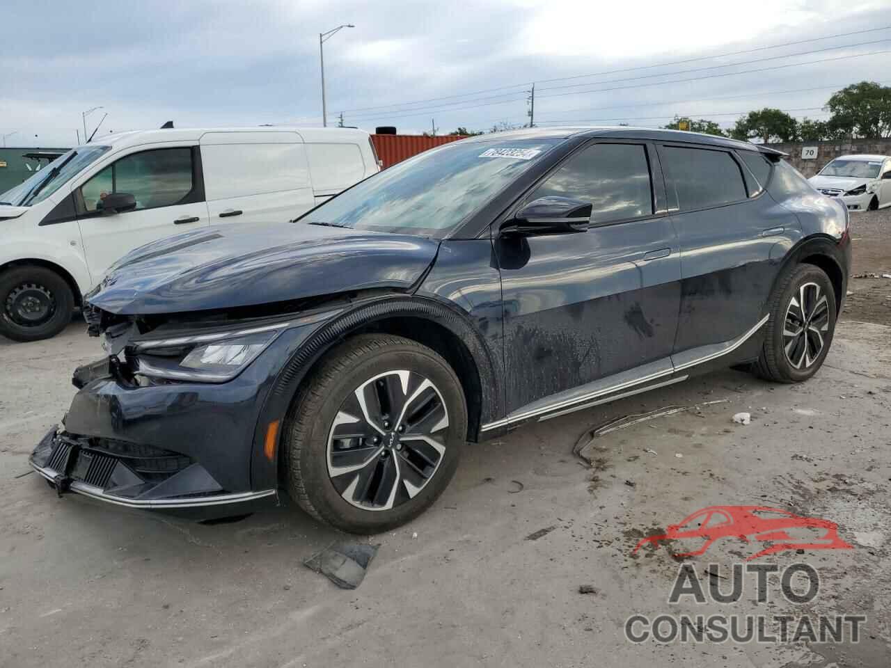 KIA EV6 LIGHT 2023 - KNDC34LA8P5127575