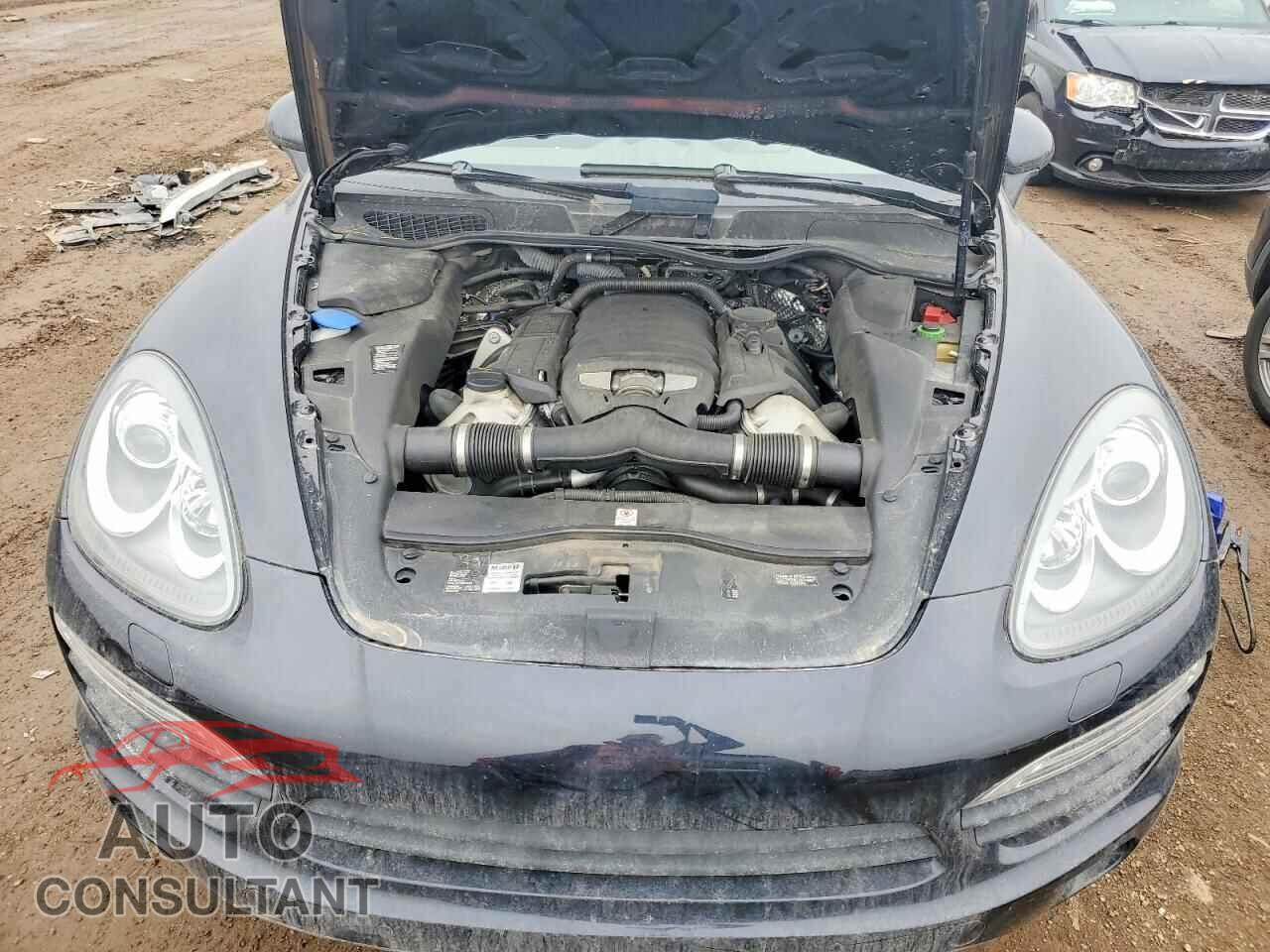PORSCHE CAYENNE 2013 - WP1AB2A21DLA84651