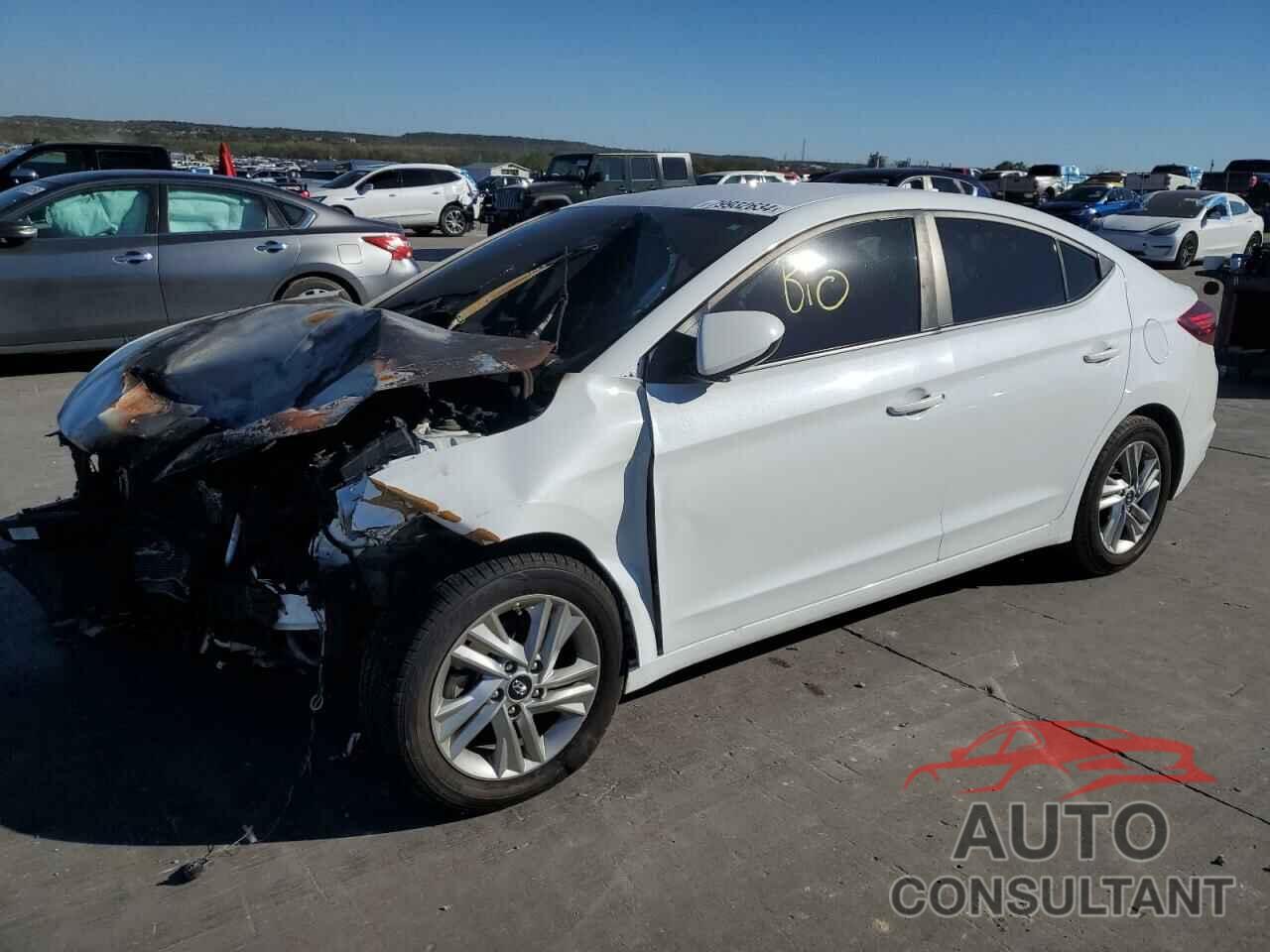 HYUNDAI ELANTRA 2020 - 5NPD84LF5LH585411