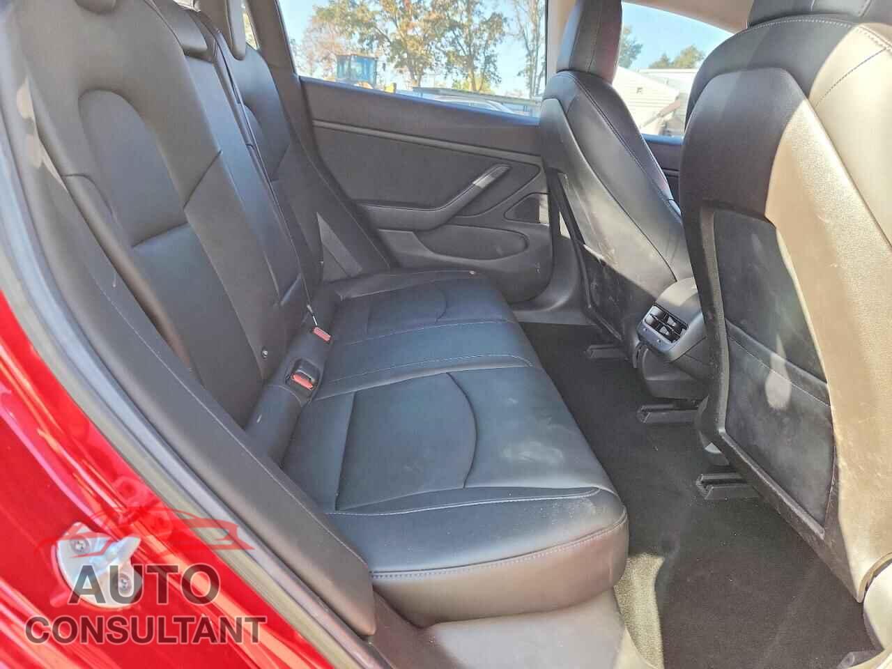 TESLA MODEL 3 2017 - 5YJ3E1EA9HF000467