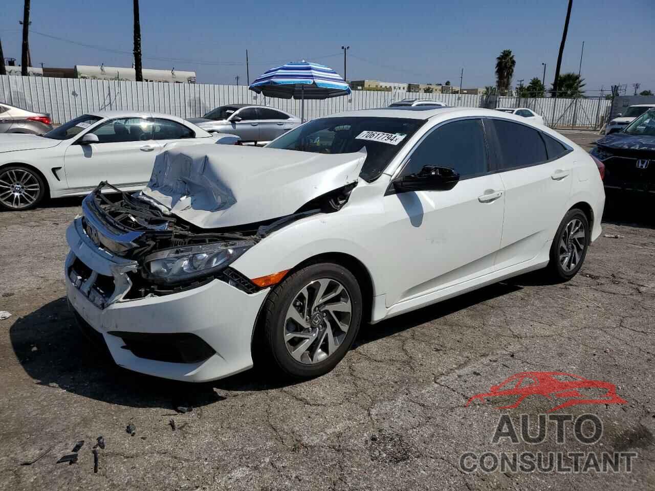 HONDA CIVIC 2018 - 19XFC2F76JE205297