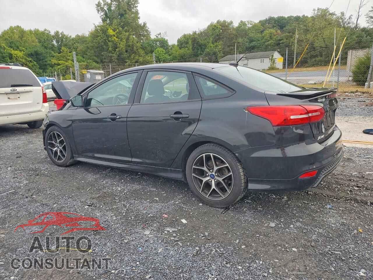 FORD FOCUS 2015 - 1FADP3FE3FL372401