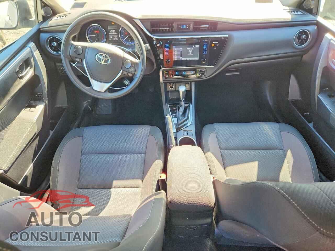 TOYOTA COROLLA 2017 - 2T1BURHEXHC820119