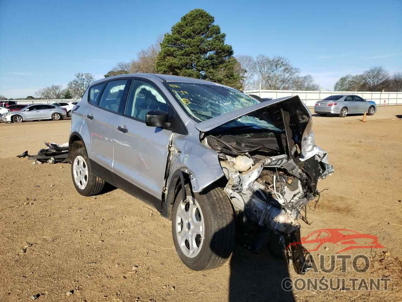 FORD ESCAPE 2017 - 1FMCU0F78HUE35225