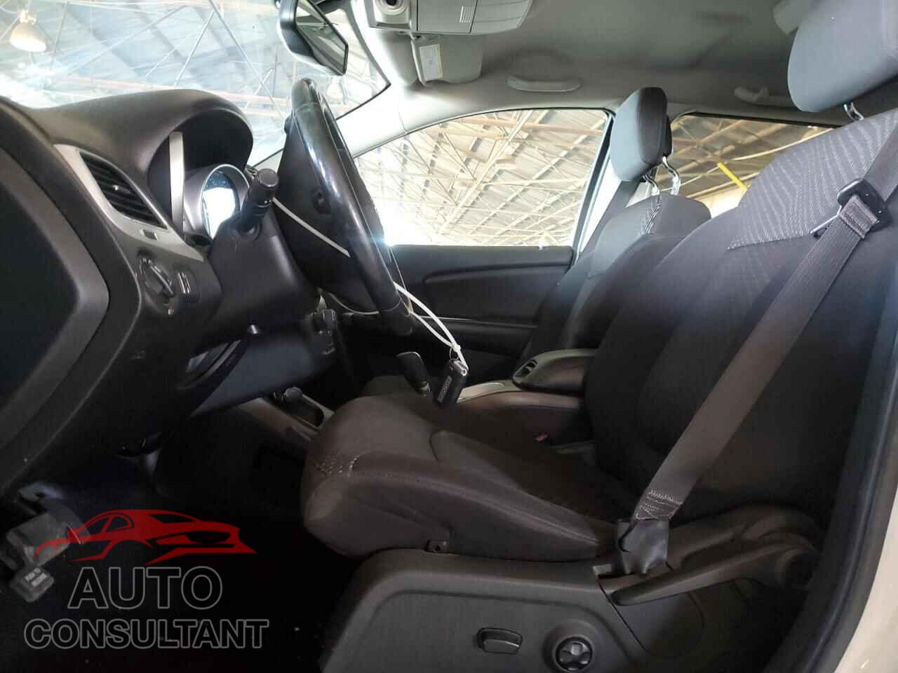 DODGE JOURNEY 2015 - 3C4PDDBG0FT607404