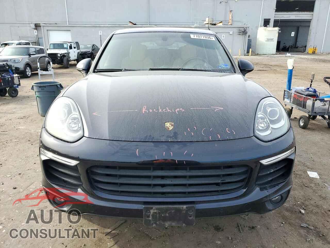 PORSCHE CAYENNE 2016 - WP1AA2A21GLA10539