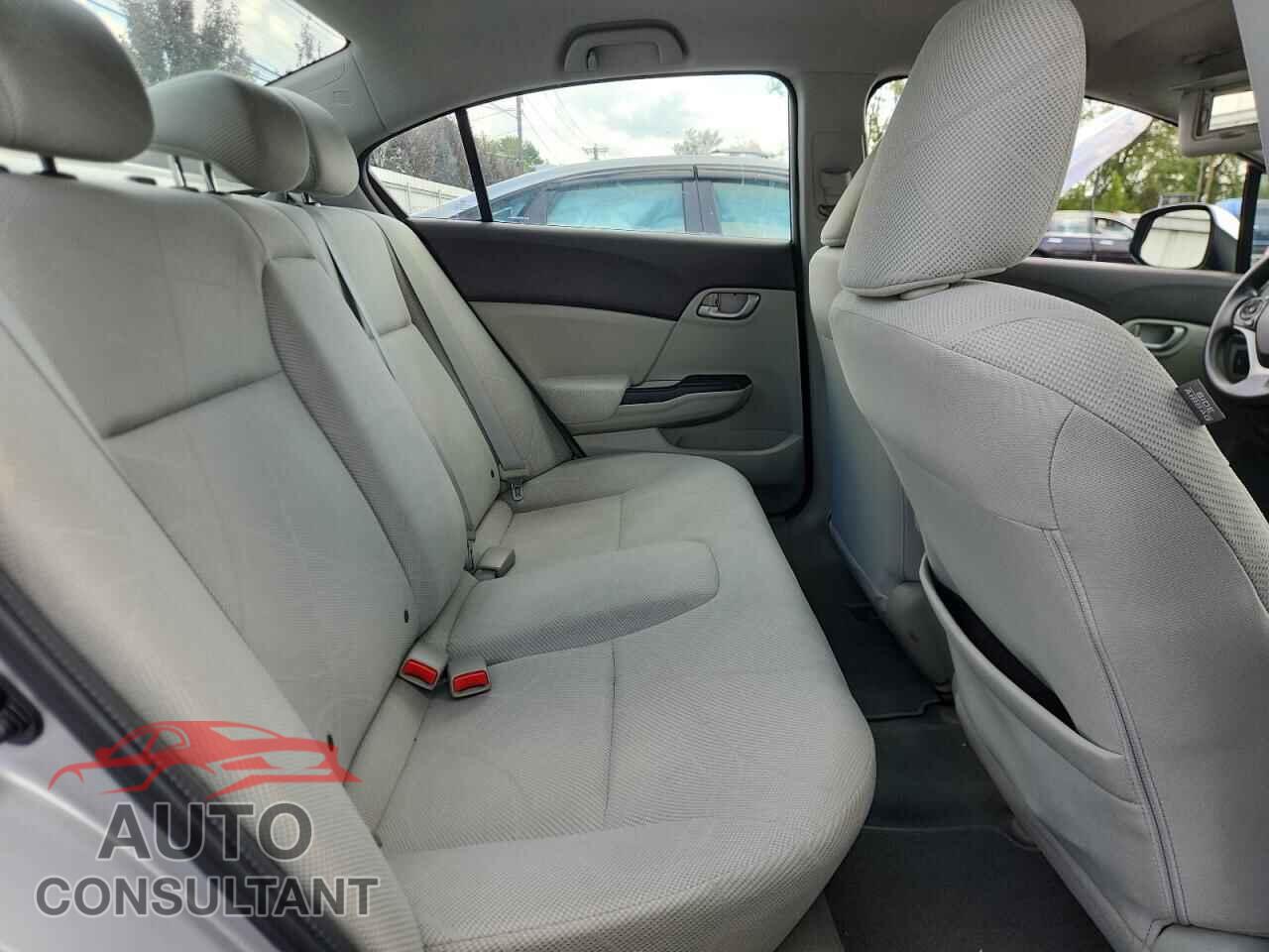 HONDA CIVIC 2012 - 2HGFB2F50CH589913