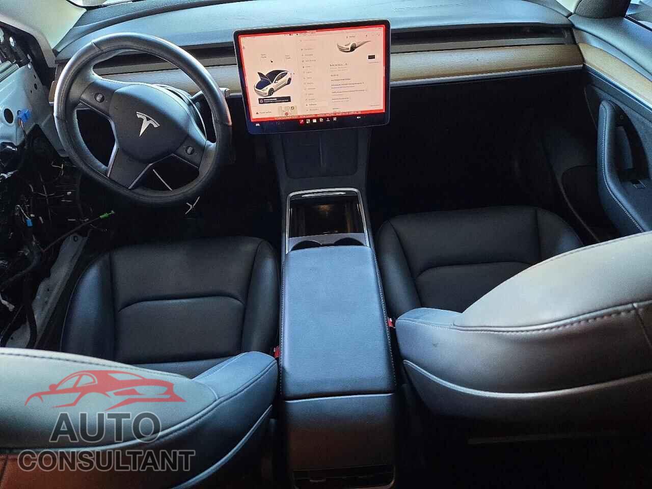 TESLA MODEL 3 2021 - 5YJ3E1EB7MF979327