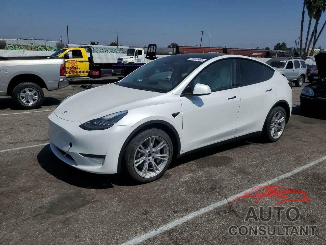 TESLA MODEL Y 2021 - 5YJYGDEE6MF271906