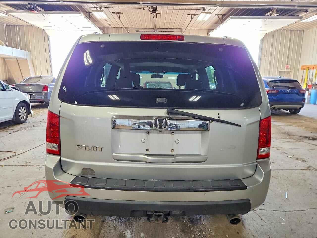 HONDA PILOT 2011 - 5FNYF4H54BB048789