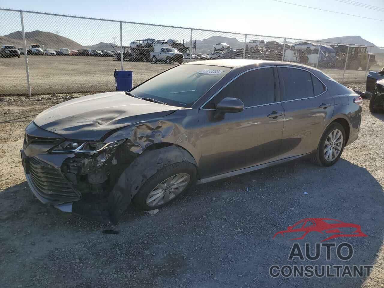TOYOTA CAMRY 2018 - 4T1B11HK7JU631027