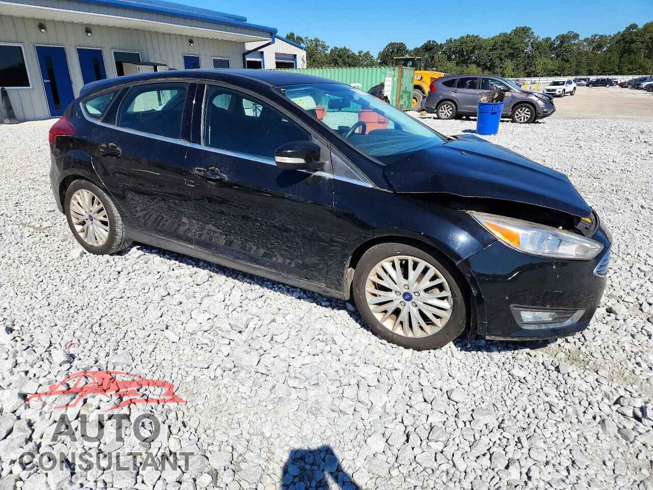 FORD FOCUS 2017 - 1FADP3N20HL333789