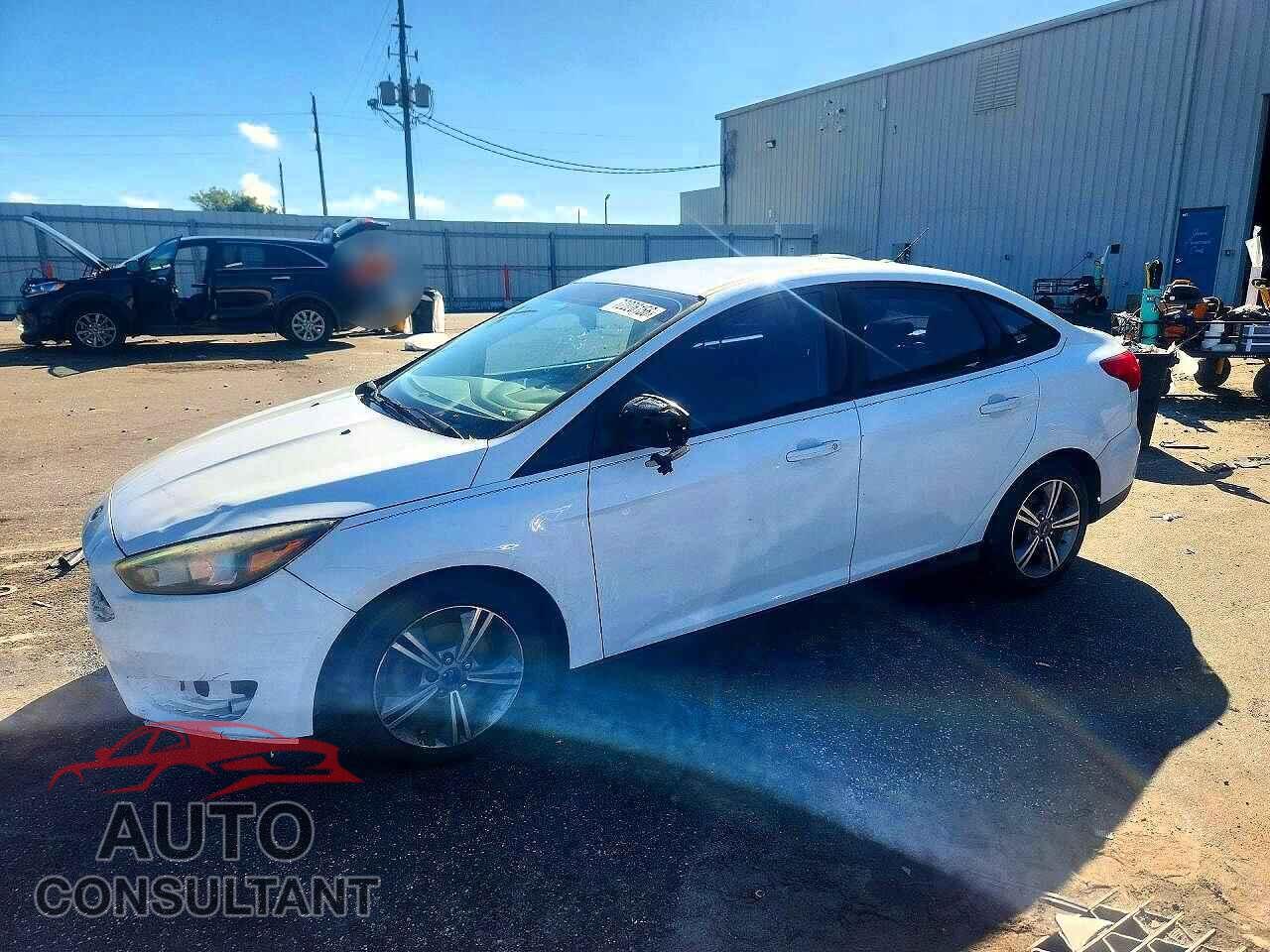 FORD FOCUS 2016 - 1FADP3FE8GL385713