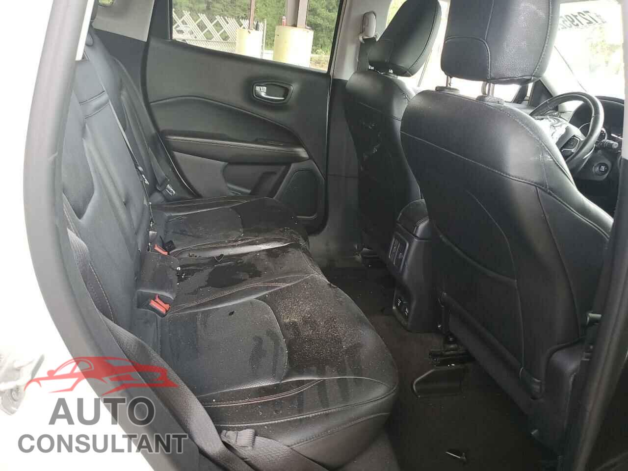 JEEP COMPASS 2018 - 3C4NJDCB5JT259210