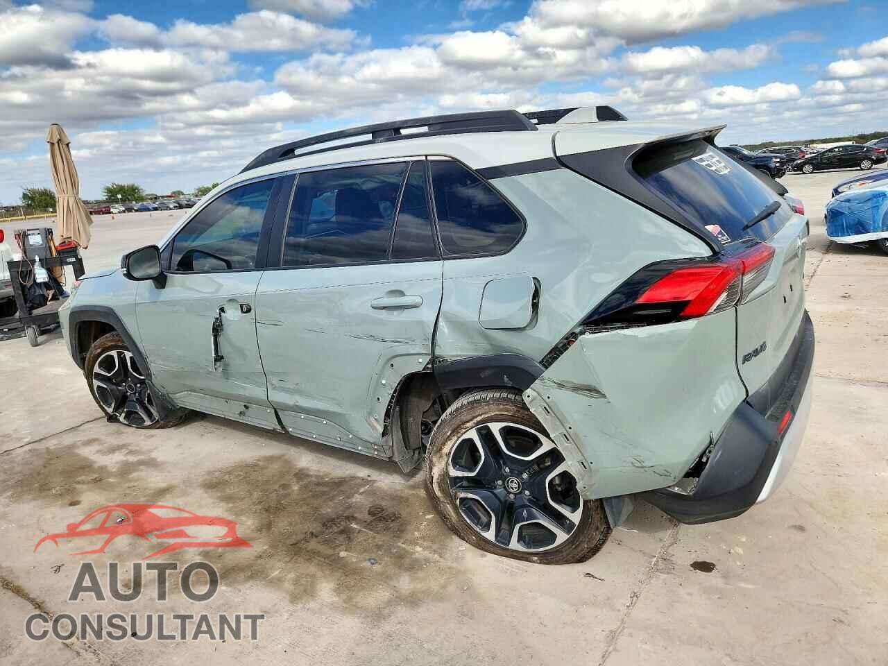 TOYOTA RAV4 2019 - 2T3J1RFVXKW072122