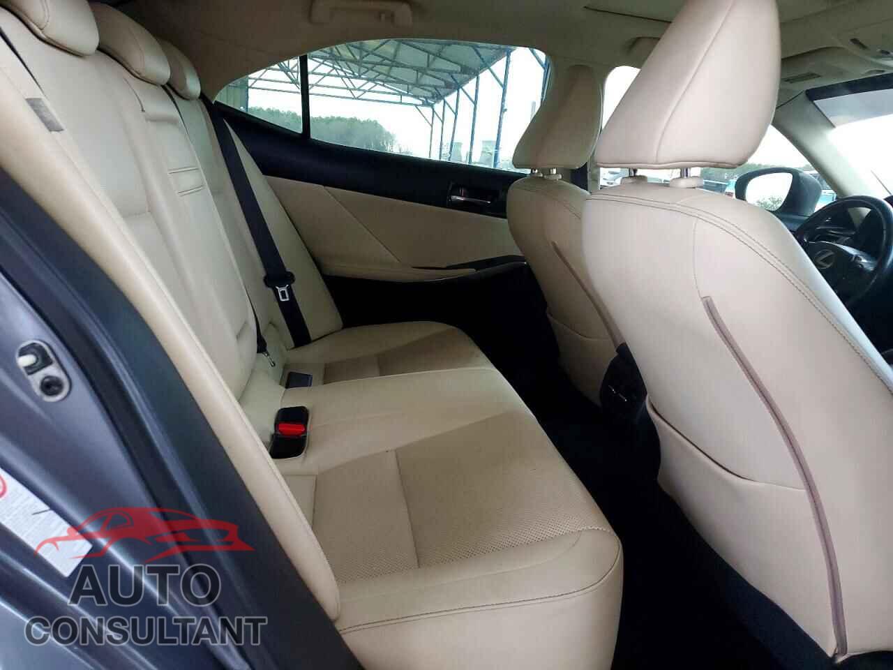 LEXUS IS 2014 - JTHCF1D28E5004528