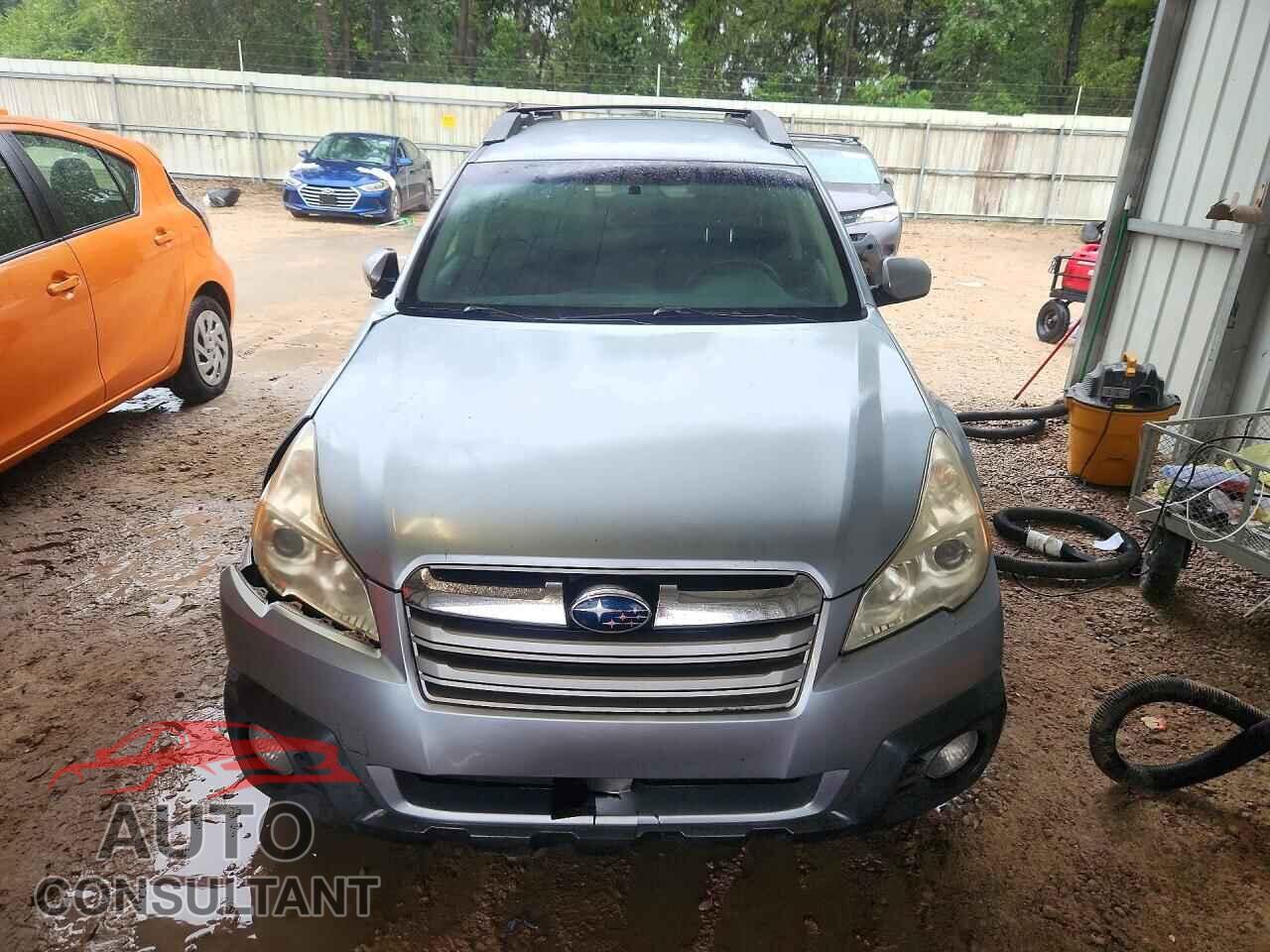 SUBARU OUTBACK 2013 - 4S4BRCBCXD1282957