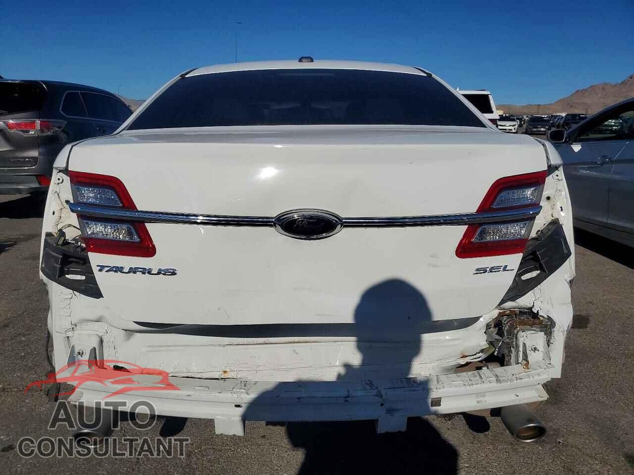 FORD TAURUS 2016 - 1FAHP2E87GG105246