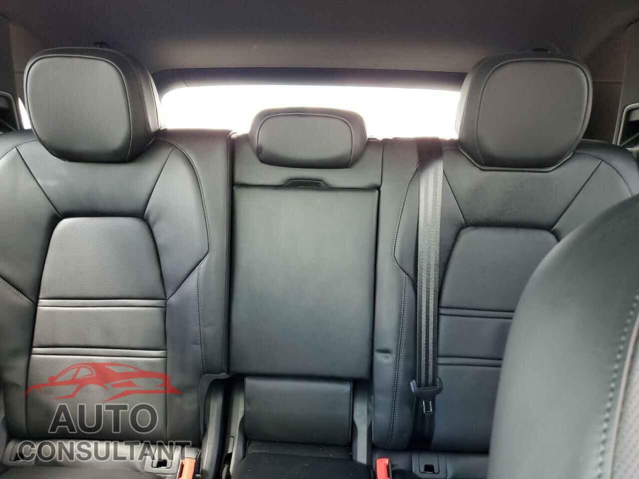 PORSCHE CAYENNE 2024 - WP1AE2AY3RDA29258
