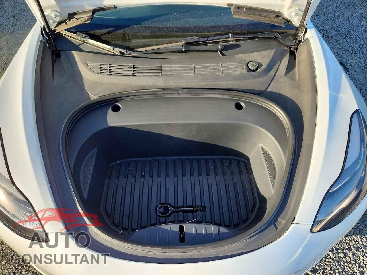 TESLA MODEL 3 2022 - 5YJ3E1EA7NF376502