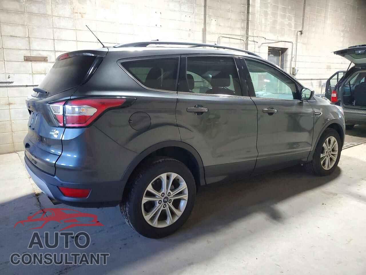 FORD ESCAPE 2017 - 1FMCU9GD8HUE73434