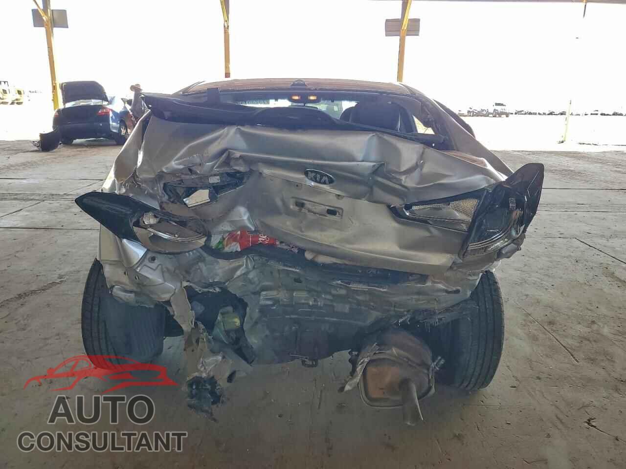 KIA FORTE 2018 - 3KPFL4A71JE166301