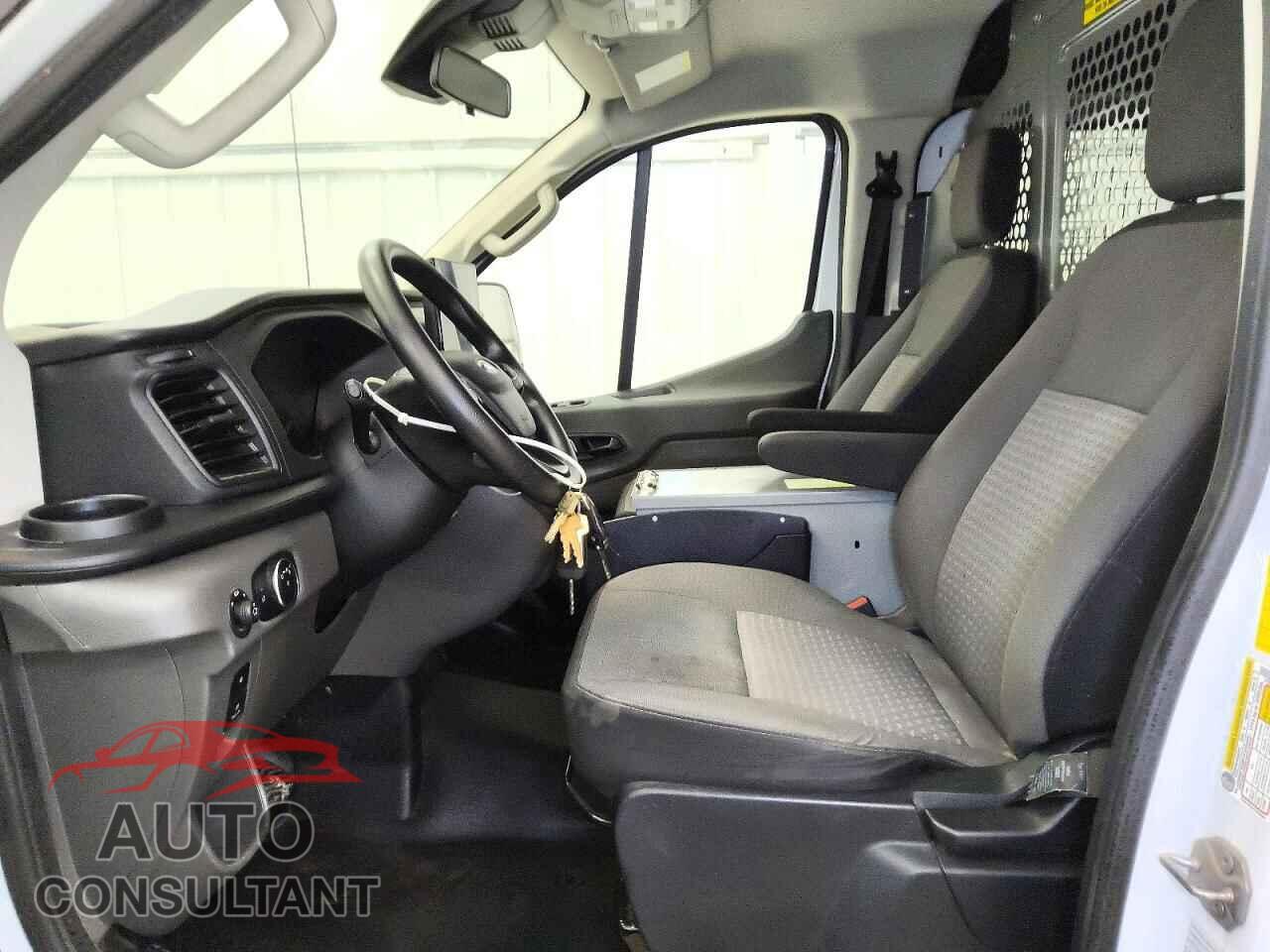 FORD TRANSIT 2023 - 1FTBR2Y87PKA13105