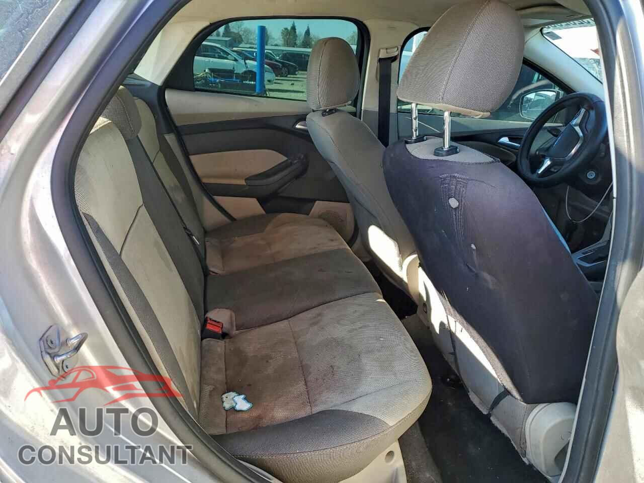 FORD FOCUS 2014 - 1FADP3K28EL350503