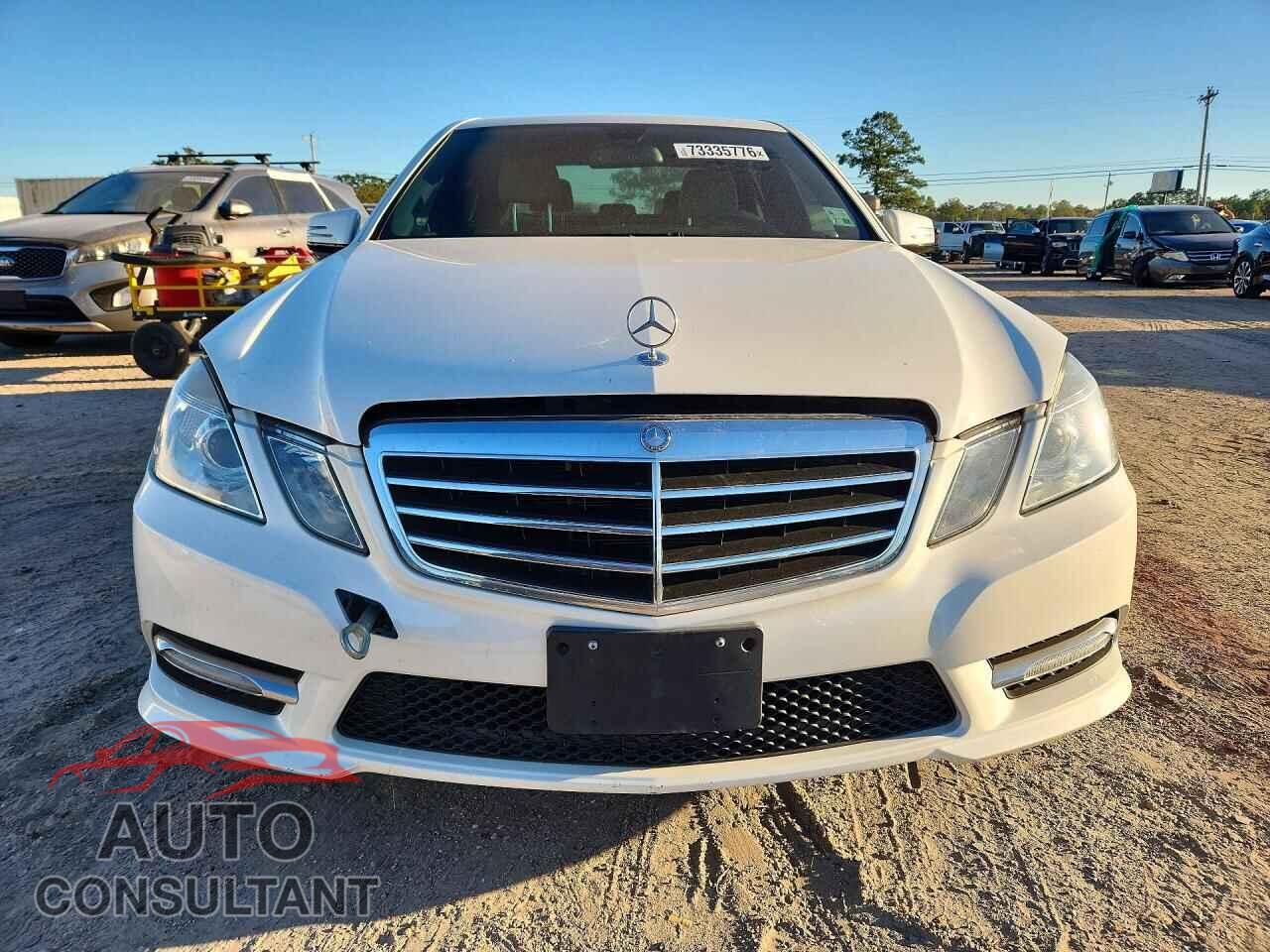 MERCEDES-BENZ E-CLASS 2012 - WDDHF5KB2CA589120