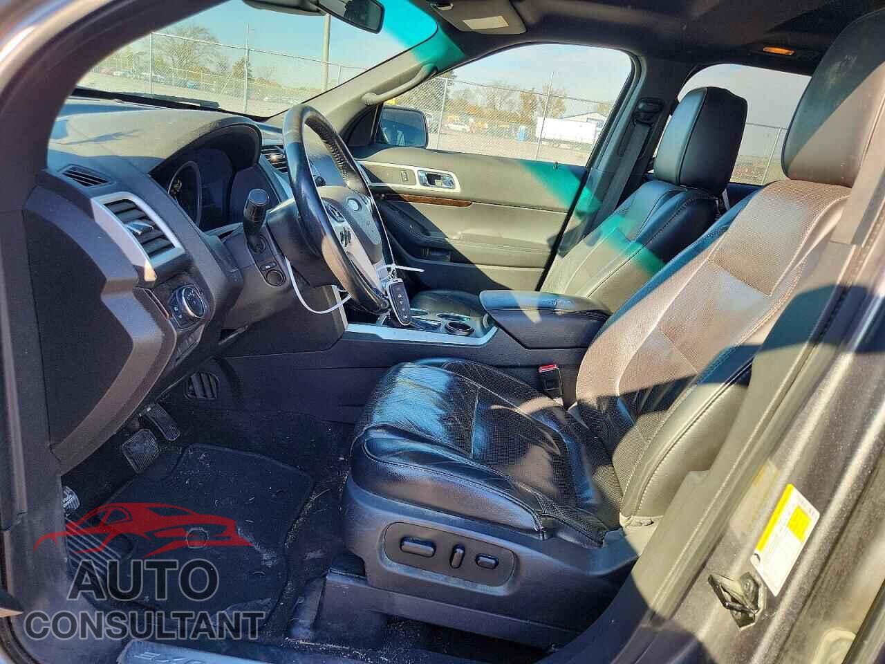 FORD EXPLORER 2013 - 1FM5K7F89DGA77738