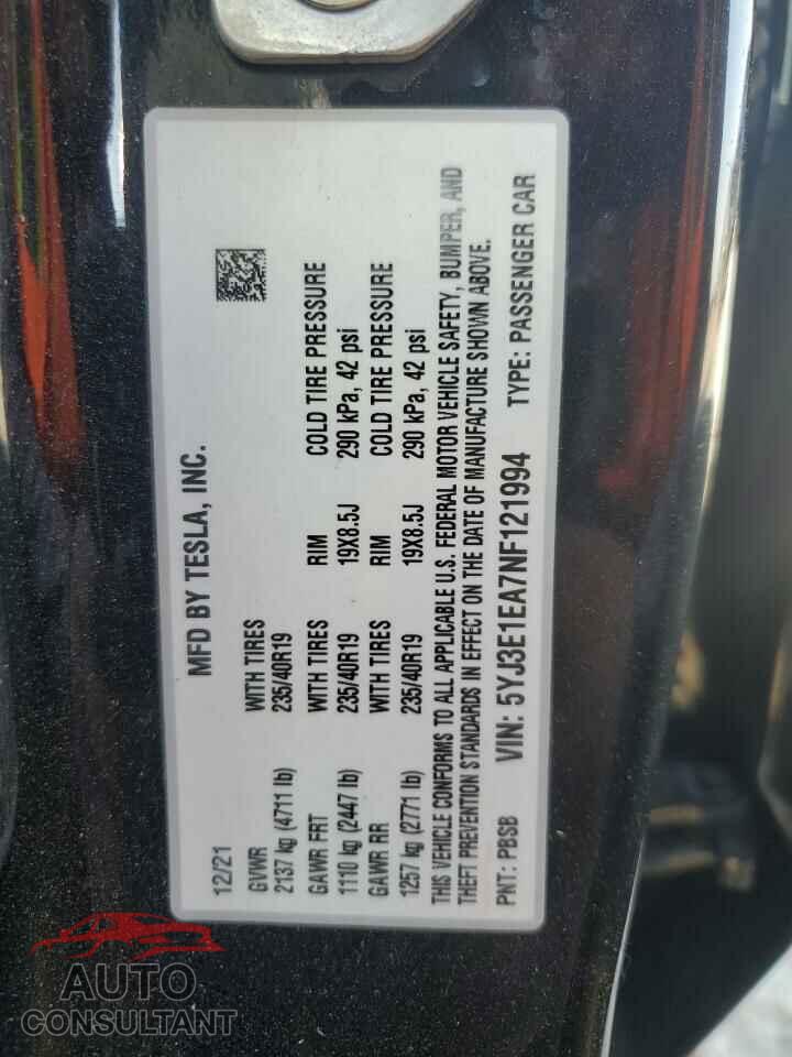 TESLA MODEL 3 2022 - 5YJ3E1EA7NF121994