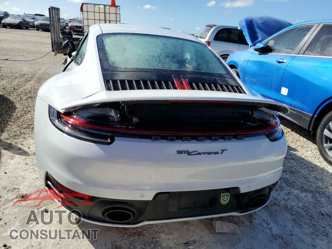 PORSCHE 911 2023 - WP0AA2A93PS205546