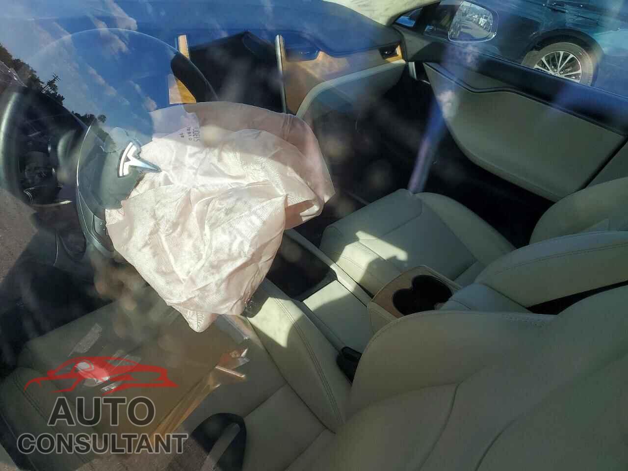 TESLA MODEL S 2018 - 5YJSA1E28JF295101