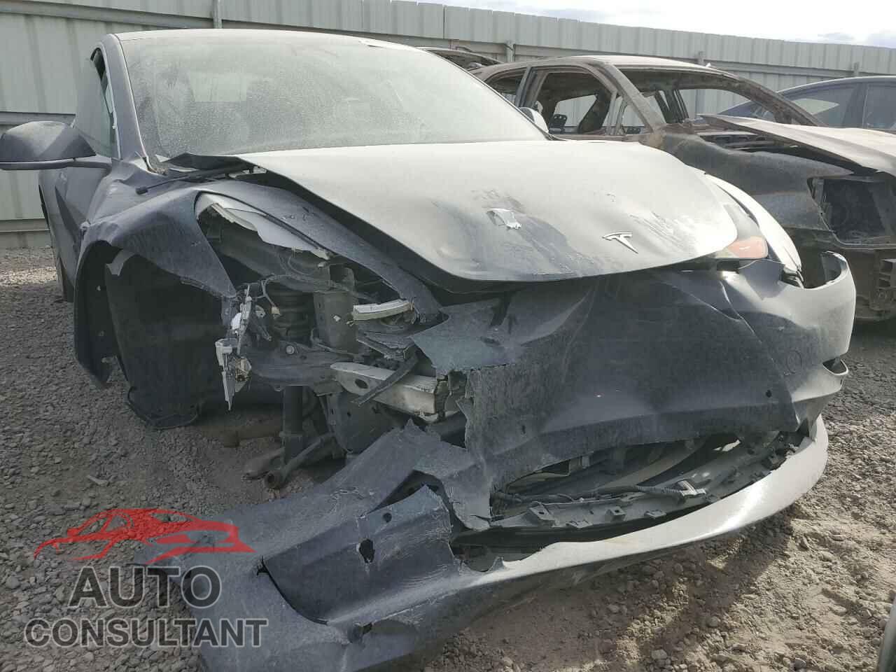 TESLA MODEL 3 2018 - 5YJ3E1EA3JF009493