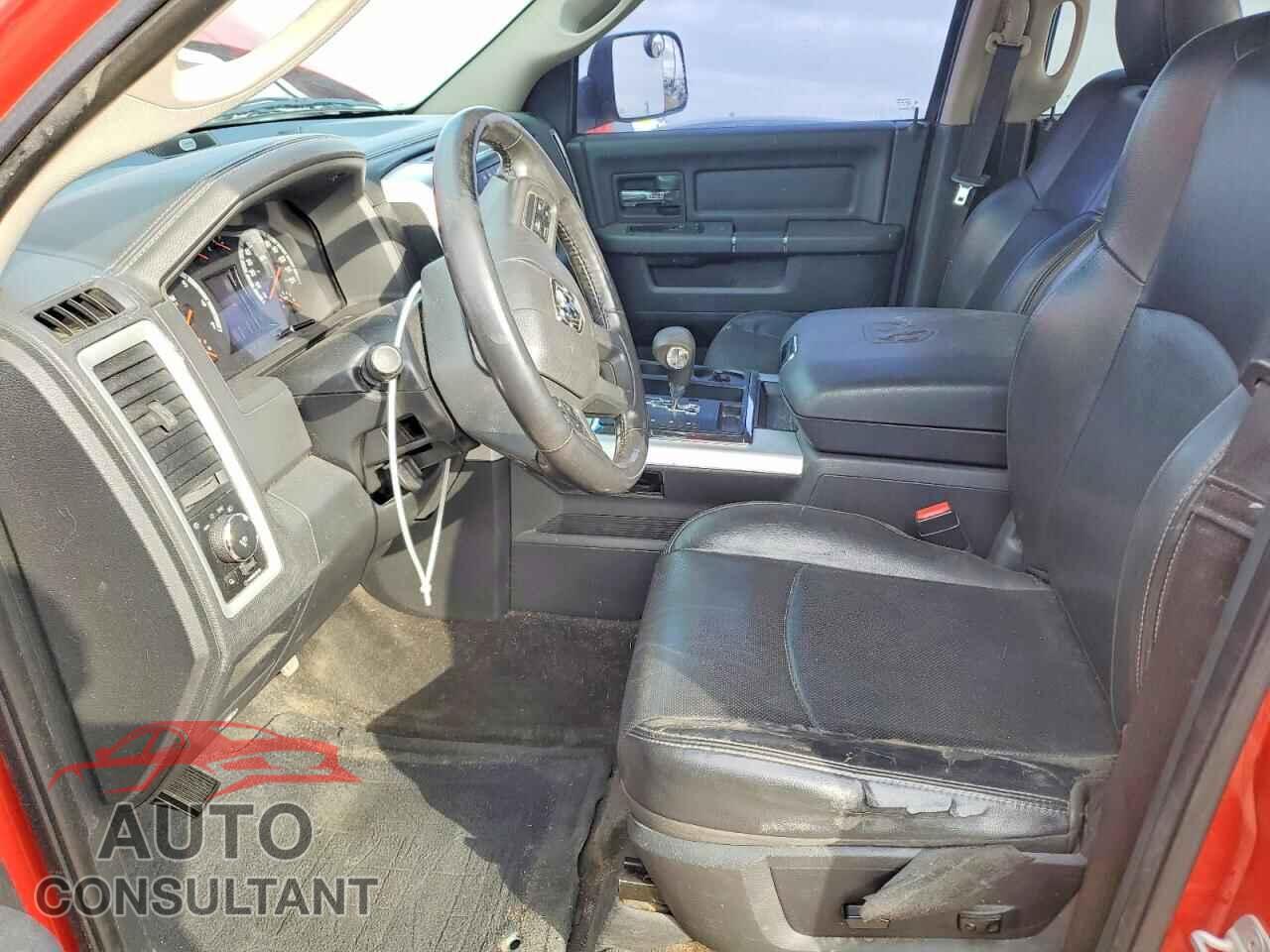 DODGE RAM 1500 2012 - 1C6RD7MT1CS256589