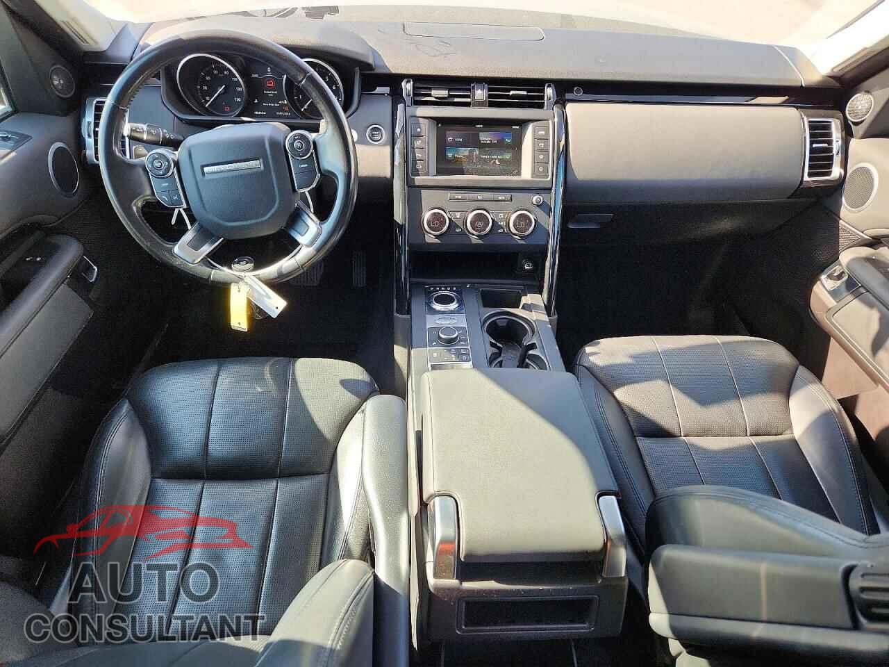 LAND ROVER DISCOVERY 2017 - SALRGBBV2HA036097