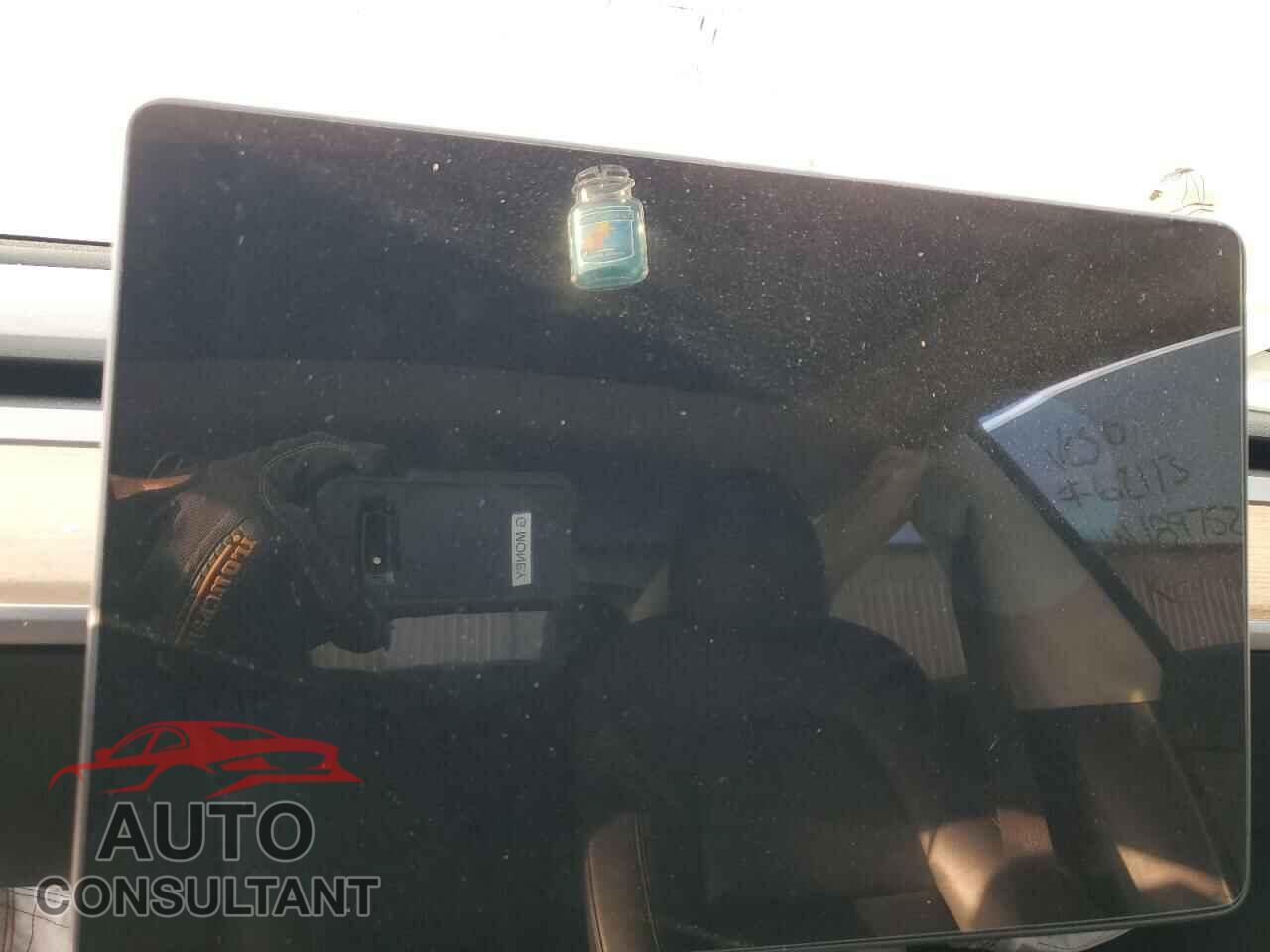 TESLA MODEL 3 2022 - 5YJ3E1EB3NF189752