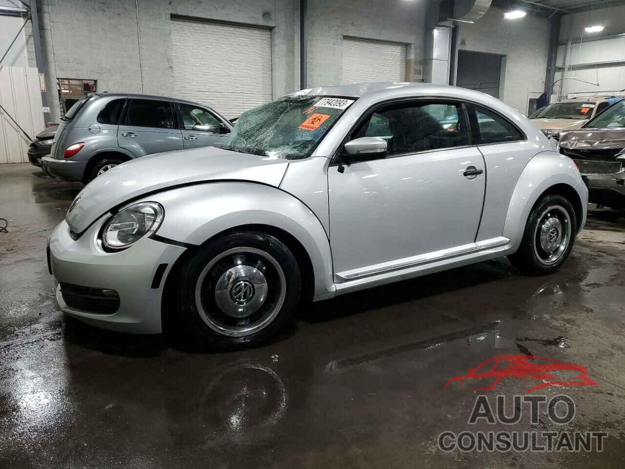 VOLKSWAGEN BEETLE 2015 - 3VWF17AT1FM603227