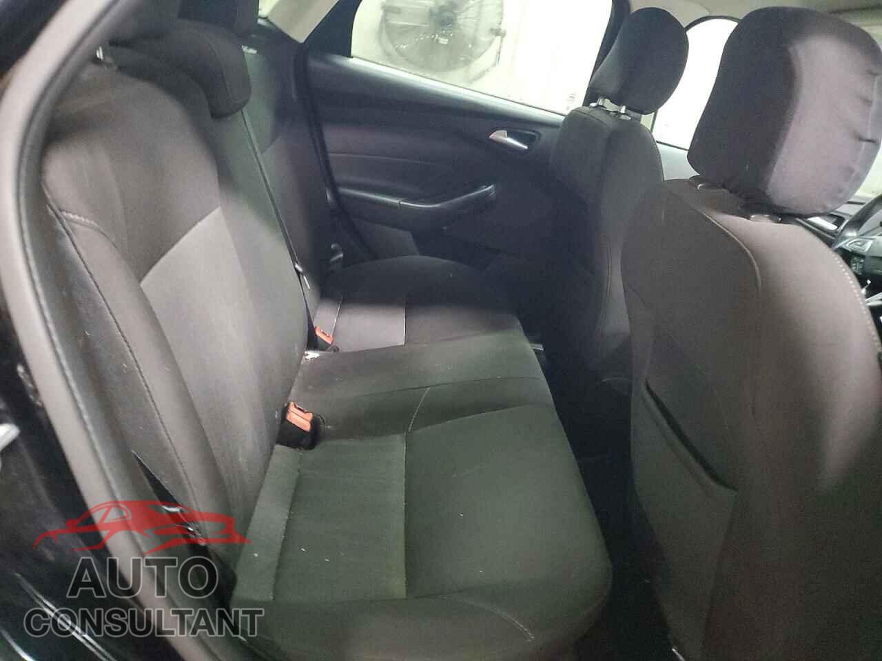 FORD FOCUS 2017 - 1FADP3F2XHL275530