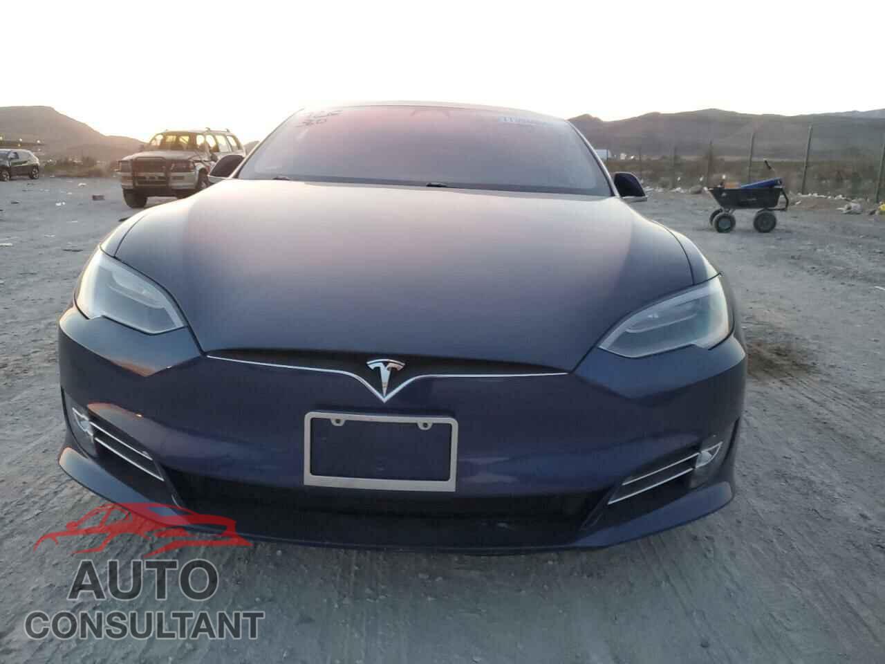 TESLA MODEL S 2017 - 5YJSA1E2XHF180221