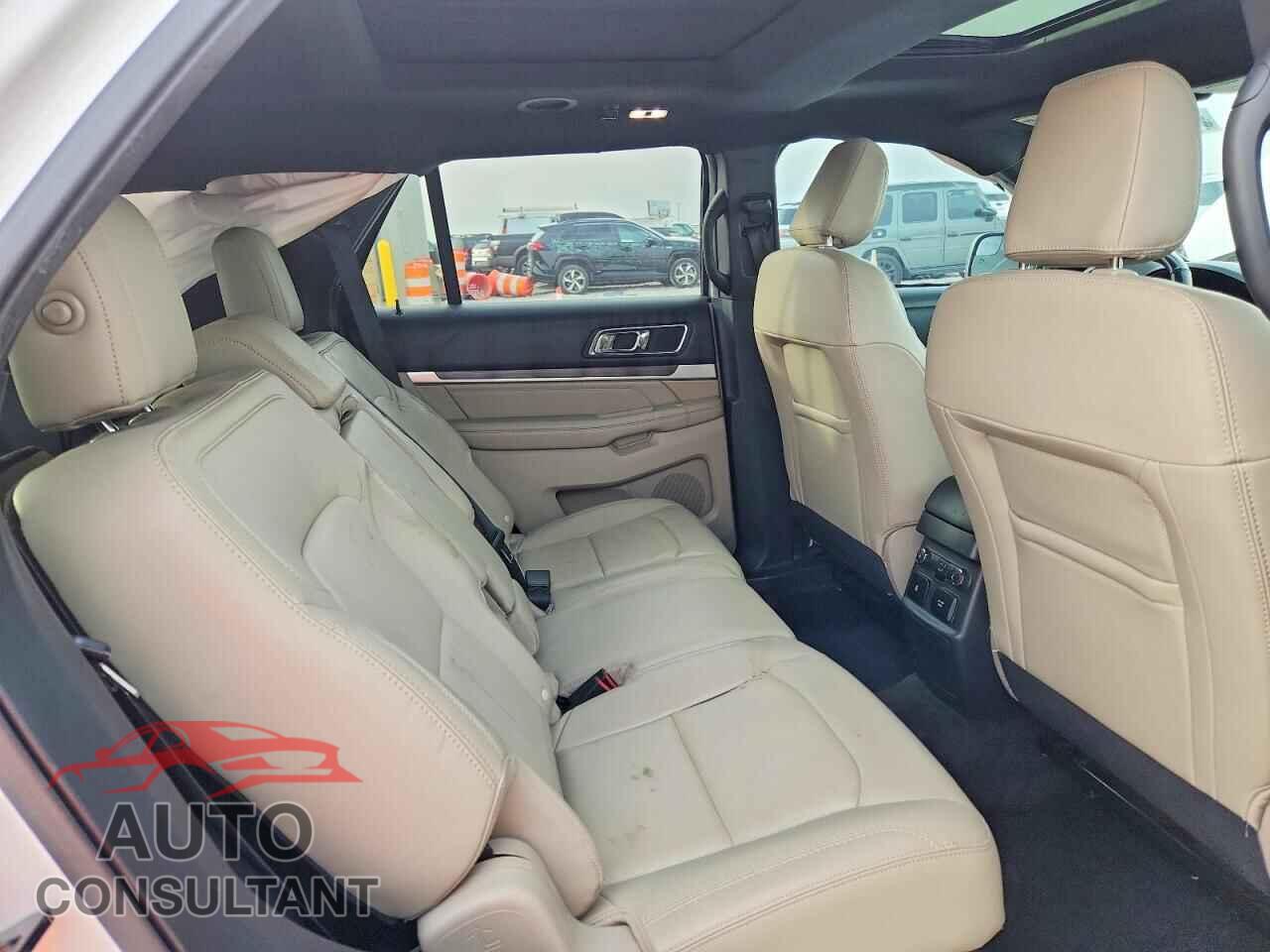 FORD EXPLORER 2018 - 1FM5K7F89JGB87958