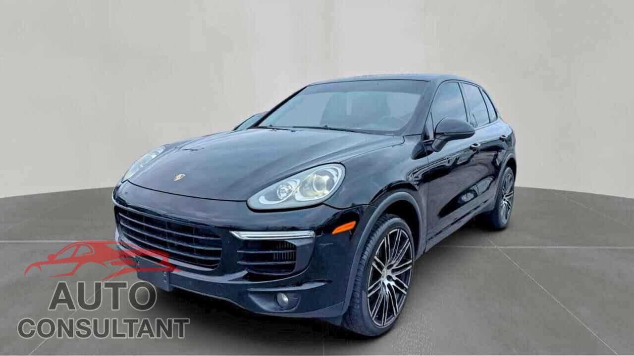PORSCHE CAYENNE 2017 - WP1AB2A2XHLA53128
