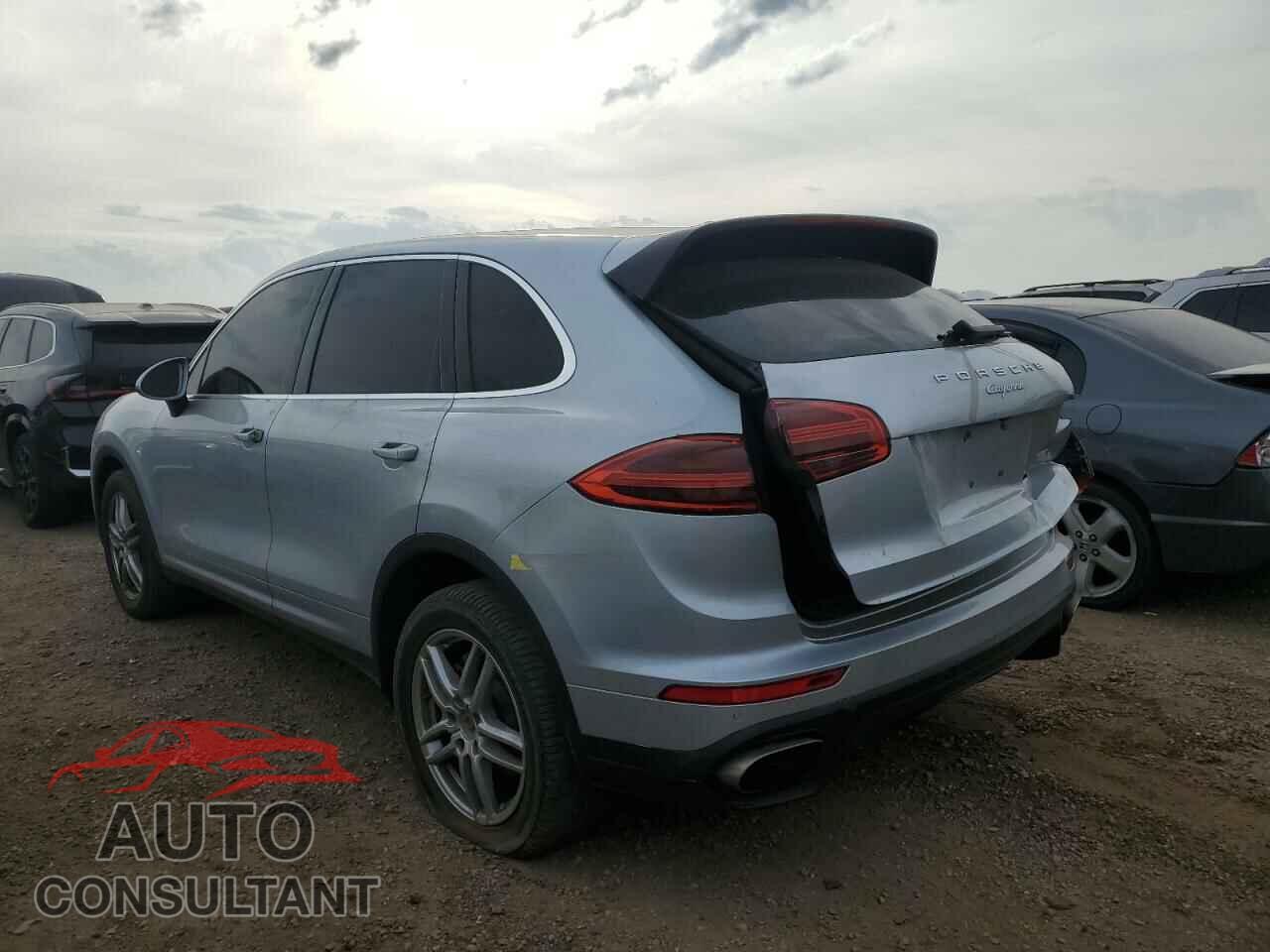 PORSCHE CAYENNE 2016 - WP1AA2A22GLA04586