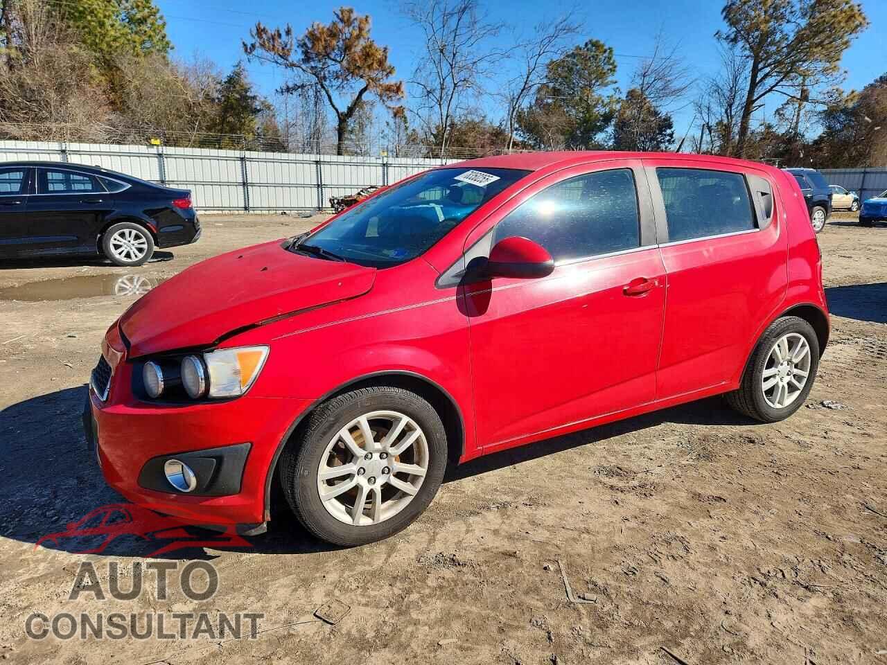 CHEVROLET SONIC 2013 - 1G1JC6SH2D4129365