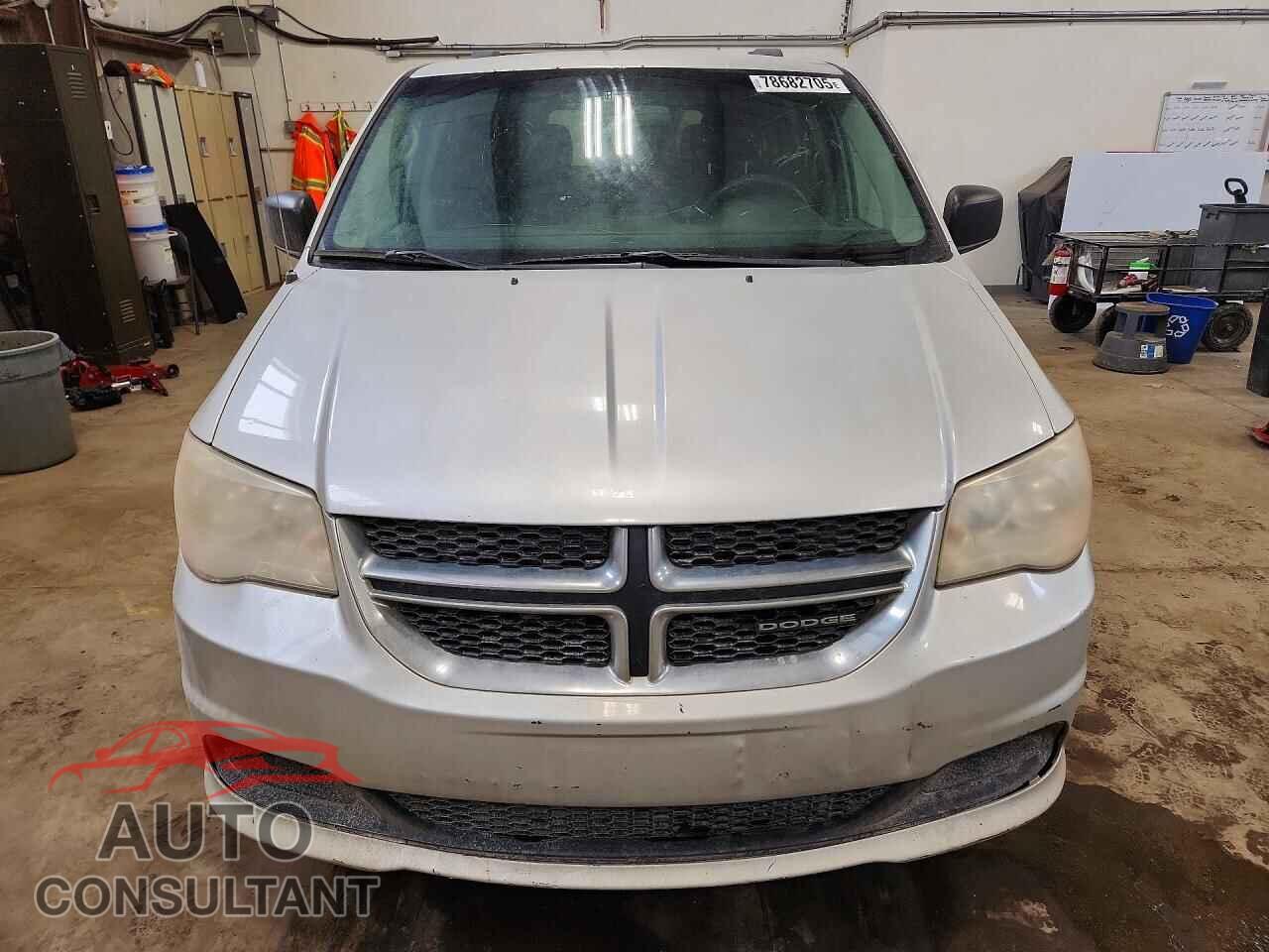 DODGE CARAVAN 2011 - 2D4RN4DG8BR756825