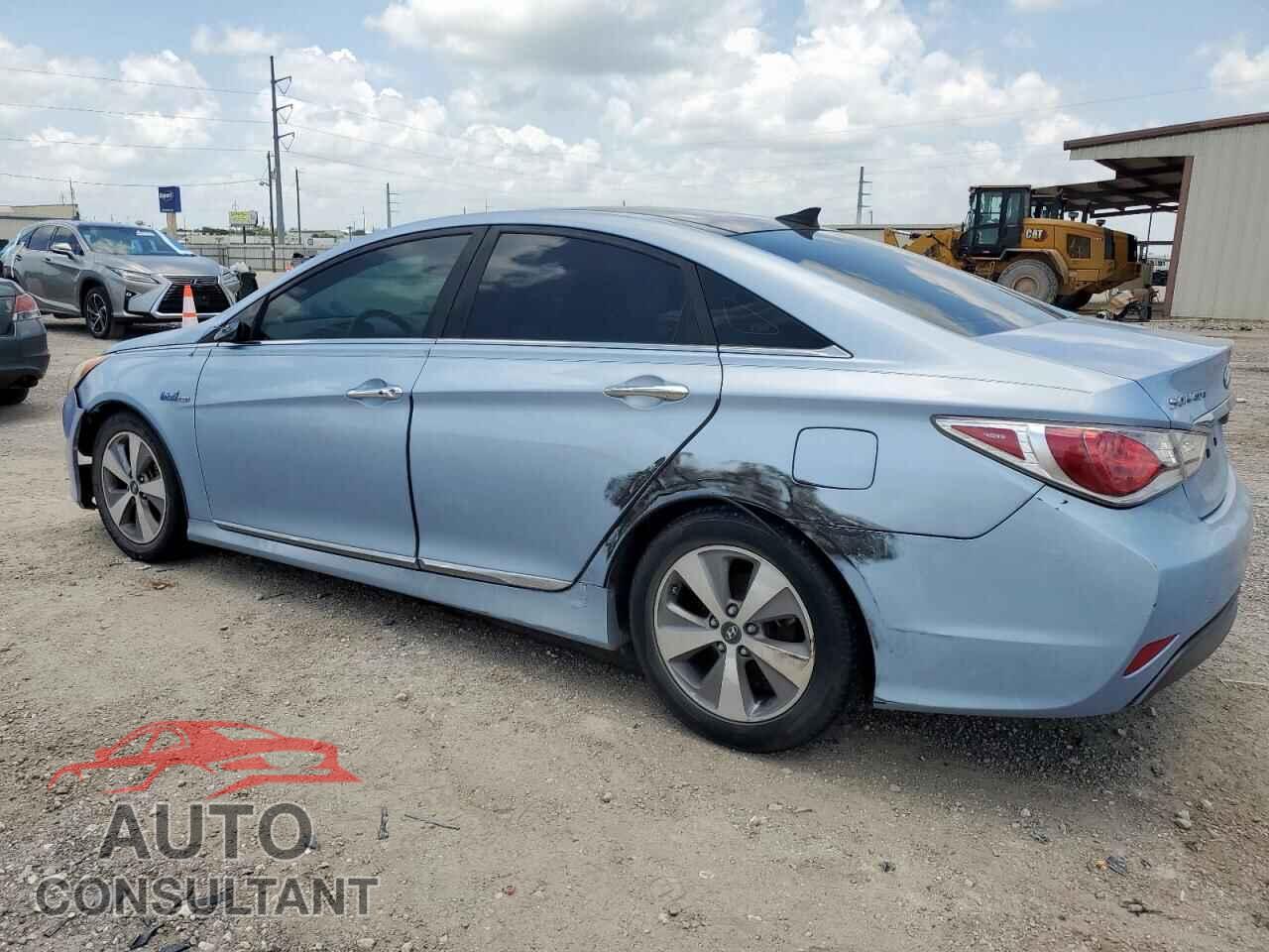 HYUNDAI SONATA 2012 - KMHEC4A41CA045531